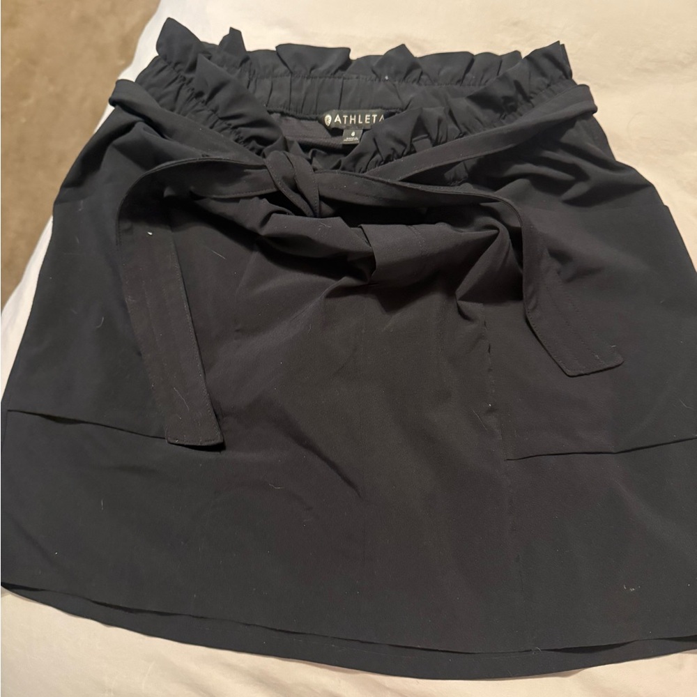 Athleta black skyline skort Tie-Waist & pockets, sz 6